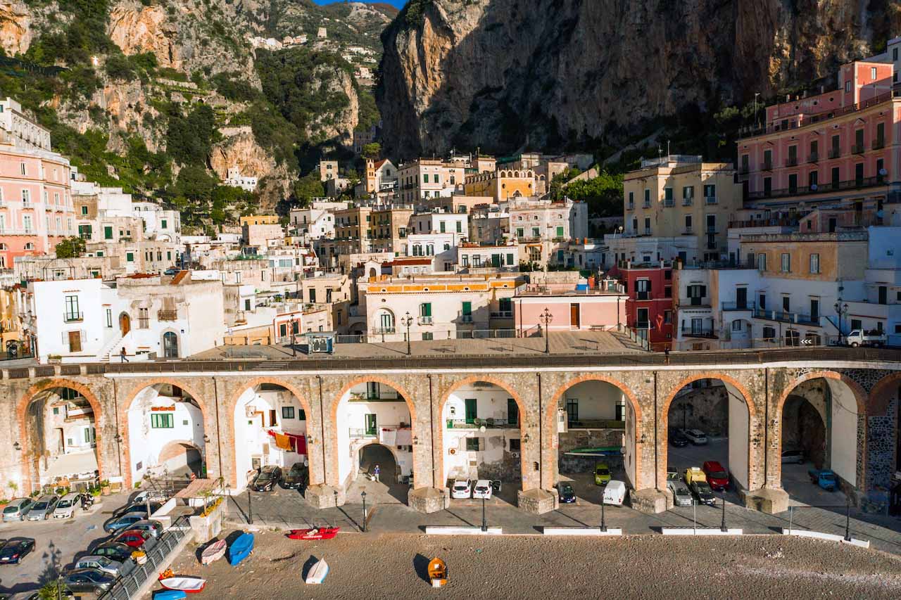 Il Borgo di Atrani in Costa d'Amalfi, il ponte costruito in epoca murattiana