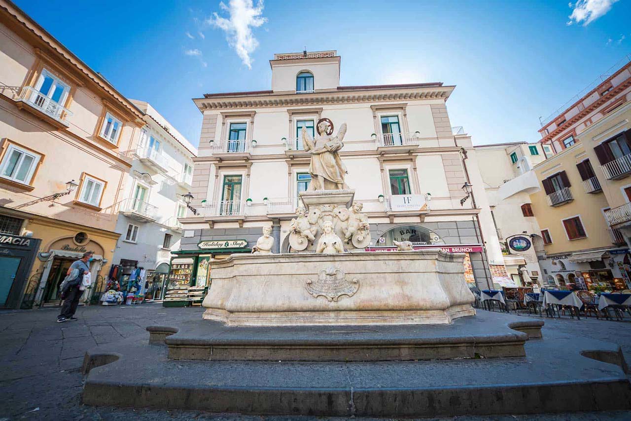 Amalfi Fontana di Sant’Andrea Apostolo, in Costa d'Amalfi