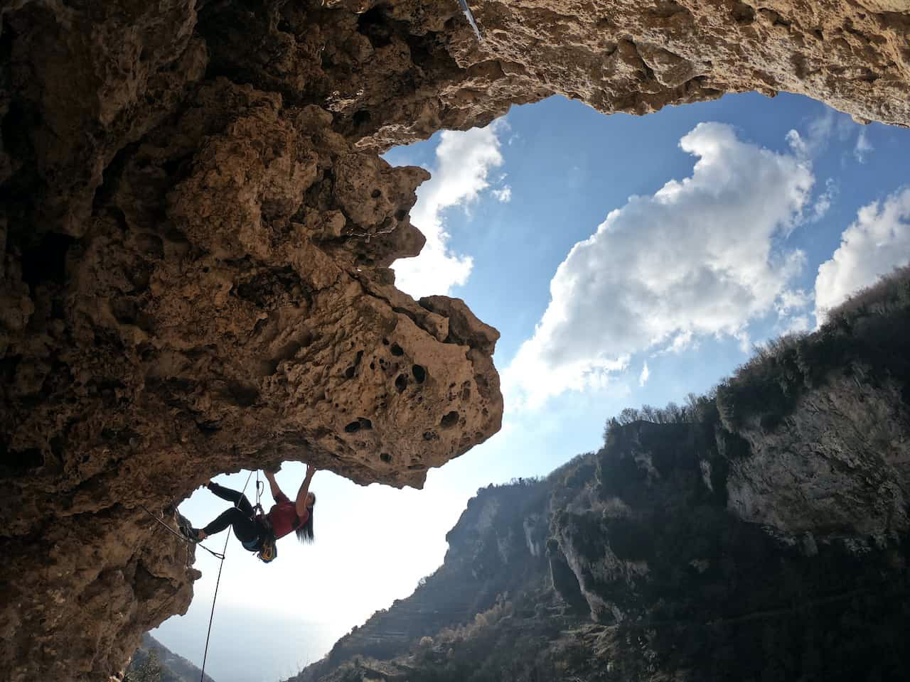 Rock climbing, indoor e outdoor in Costa d'Amalfi. Arrampicata ad Orrido di Pino