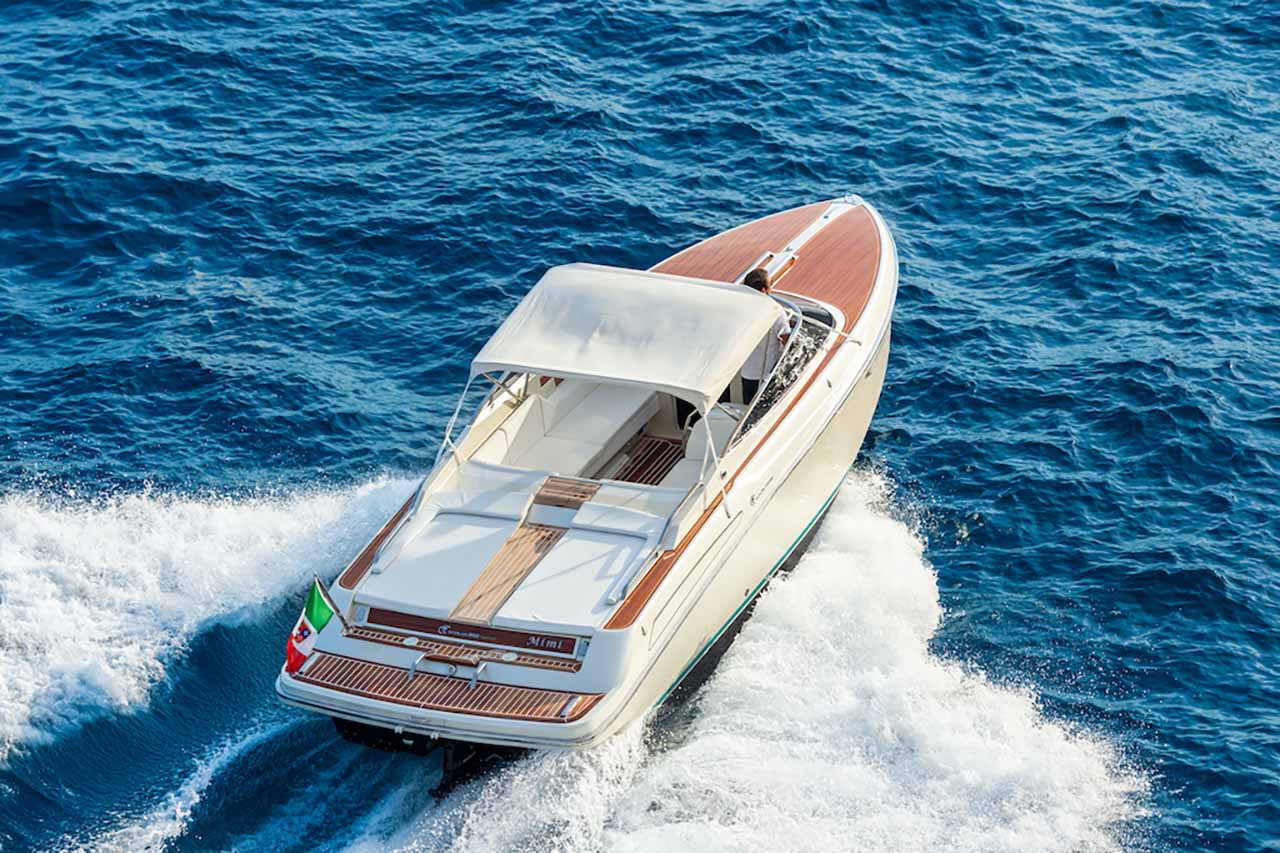 Ecolux 850 Hybrid: la prima imbarcazione elettrica della Costa d’Amalfi